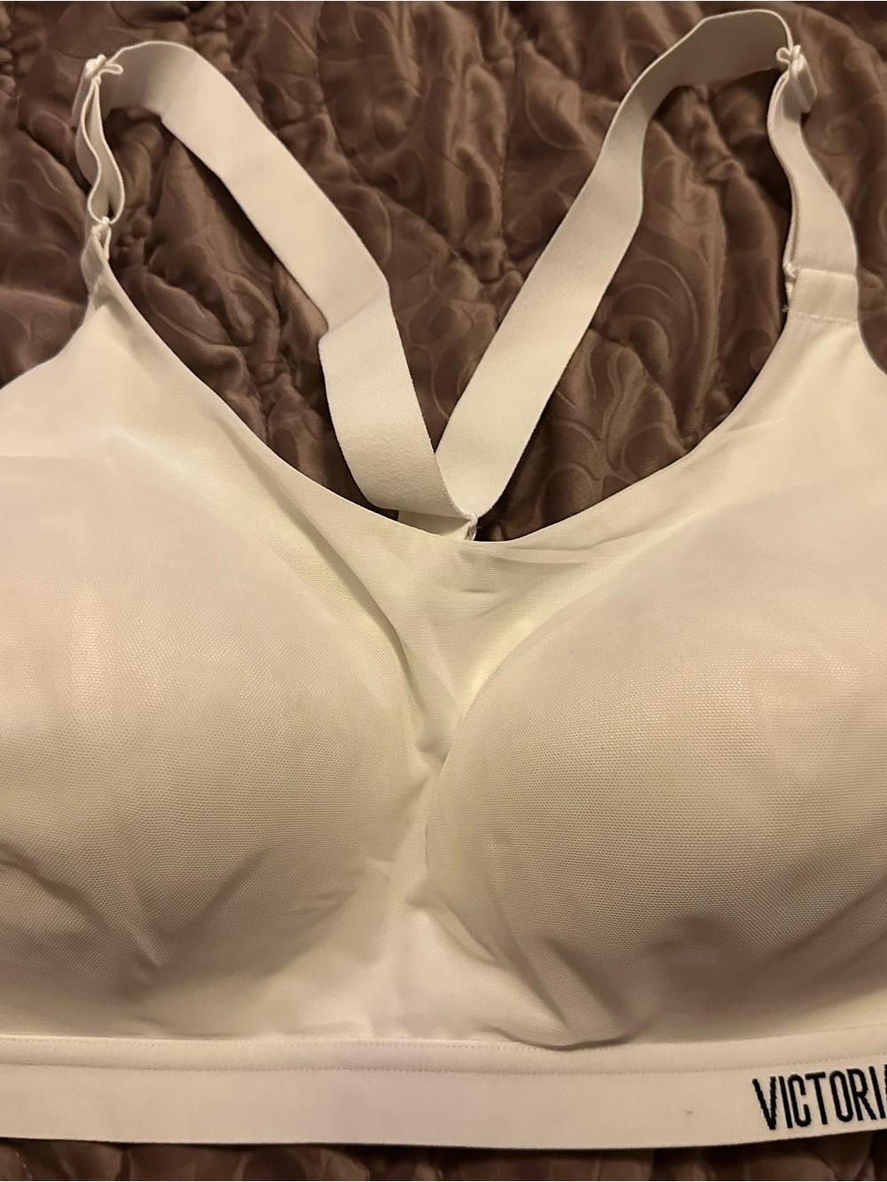 Victoria's Secret White Wireless Padded Sports Bra 36DD
